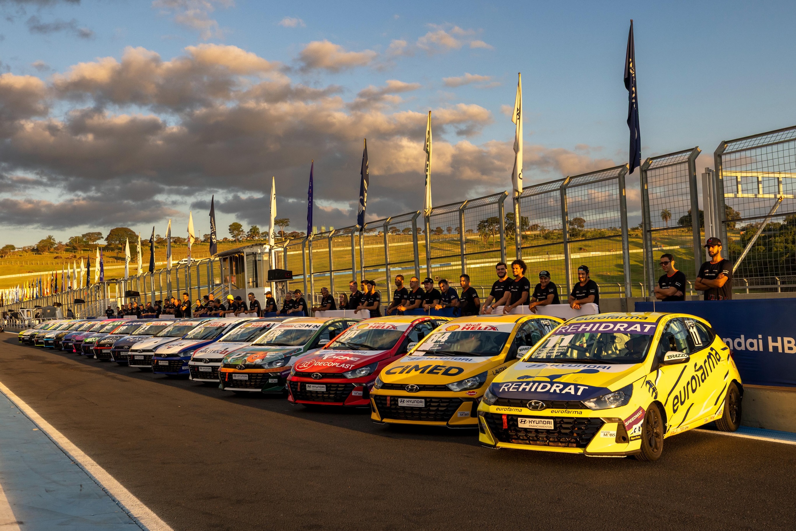 A @nascarbrasil e a @copahb20 aceleraram no Velocitta neste último fim de semana 🏁

O autódromo recebeu pilotos, equipe
